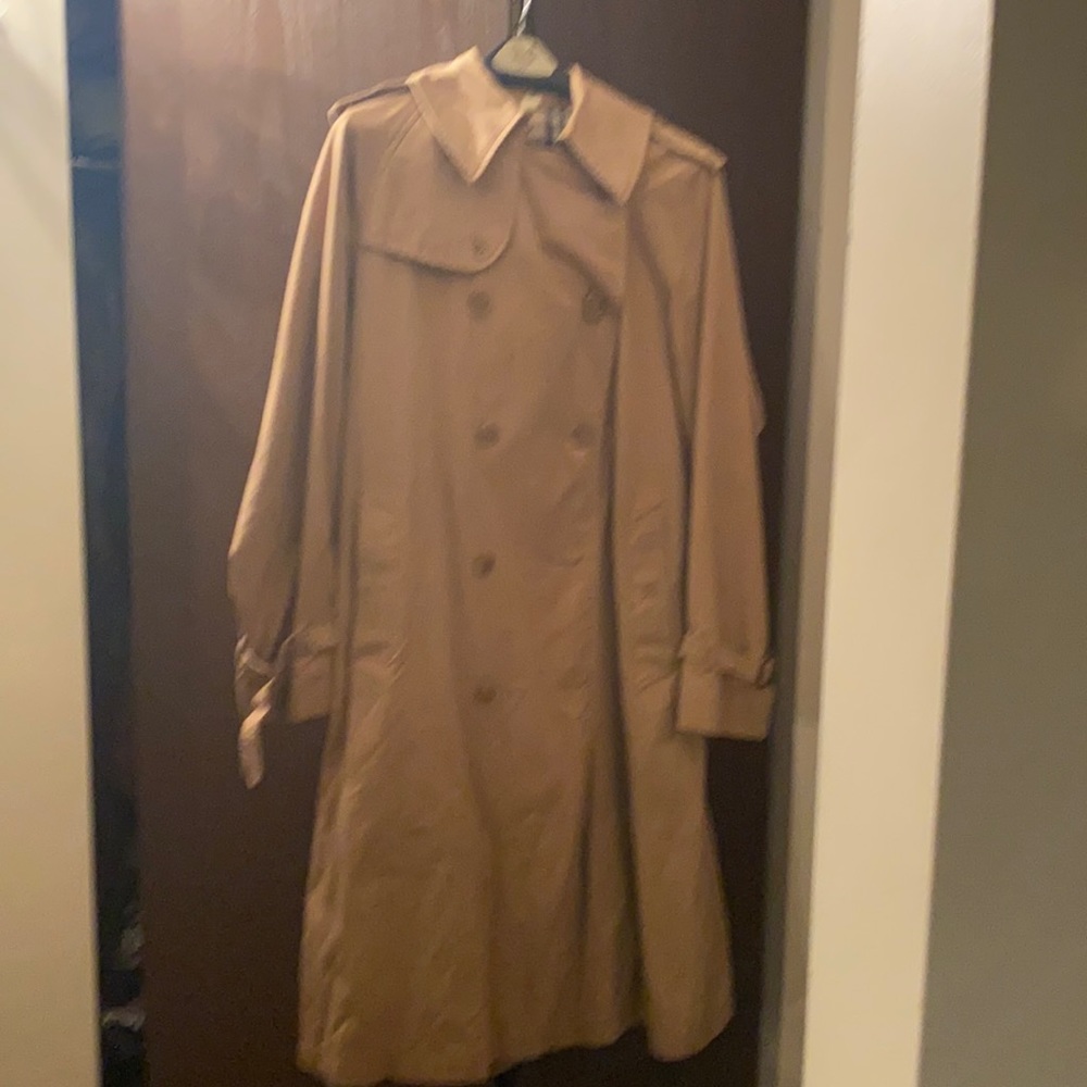 Burberry Trench coat